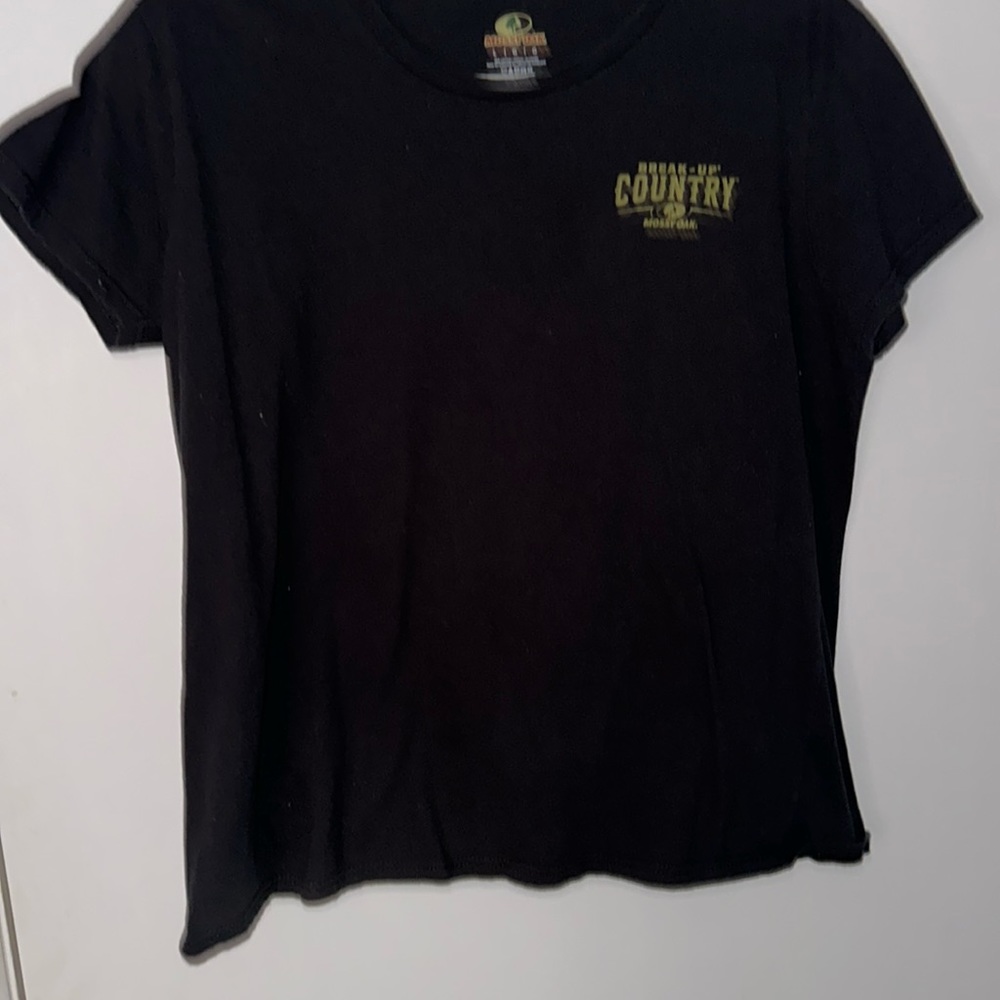 Mossy Oak black screen print women’s Tee size large